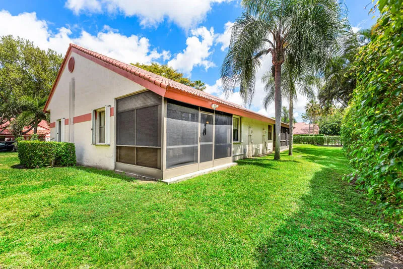 Exterior/Backyard Area