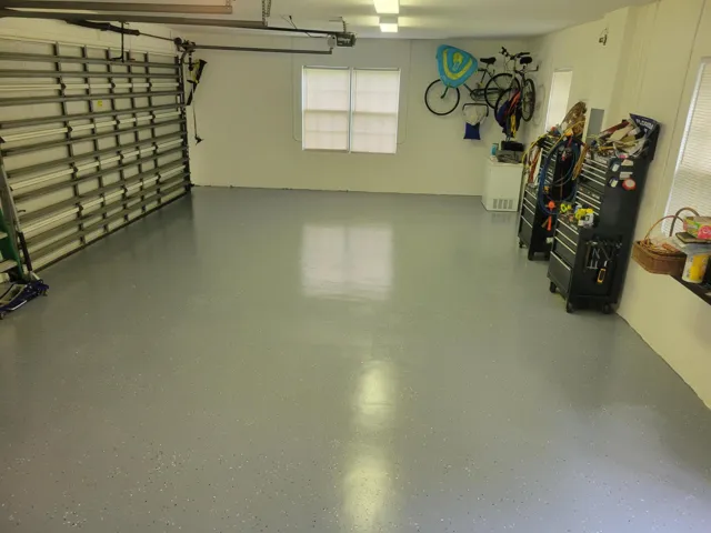 3 Car Garage