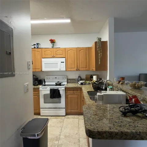 side 1 _ Living Dining Area