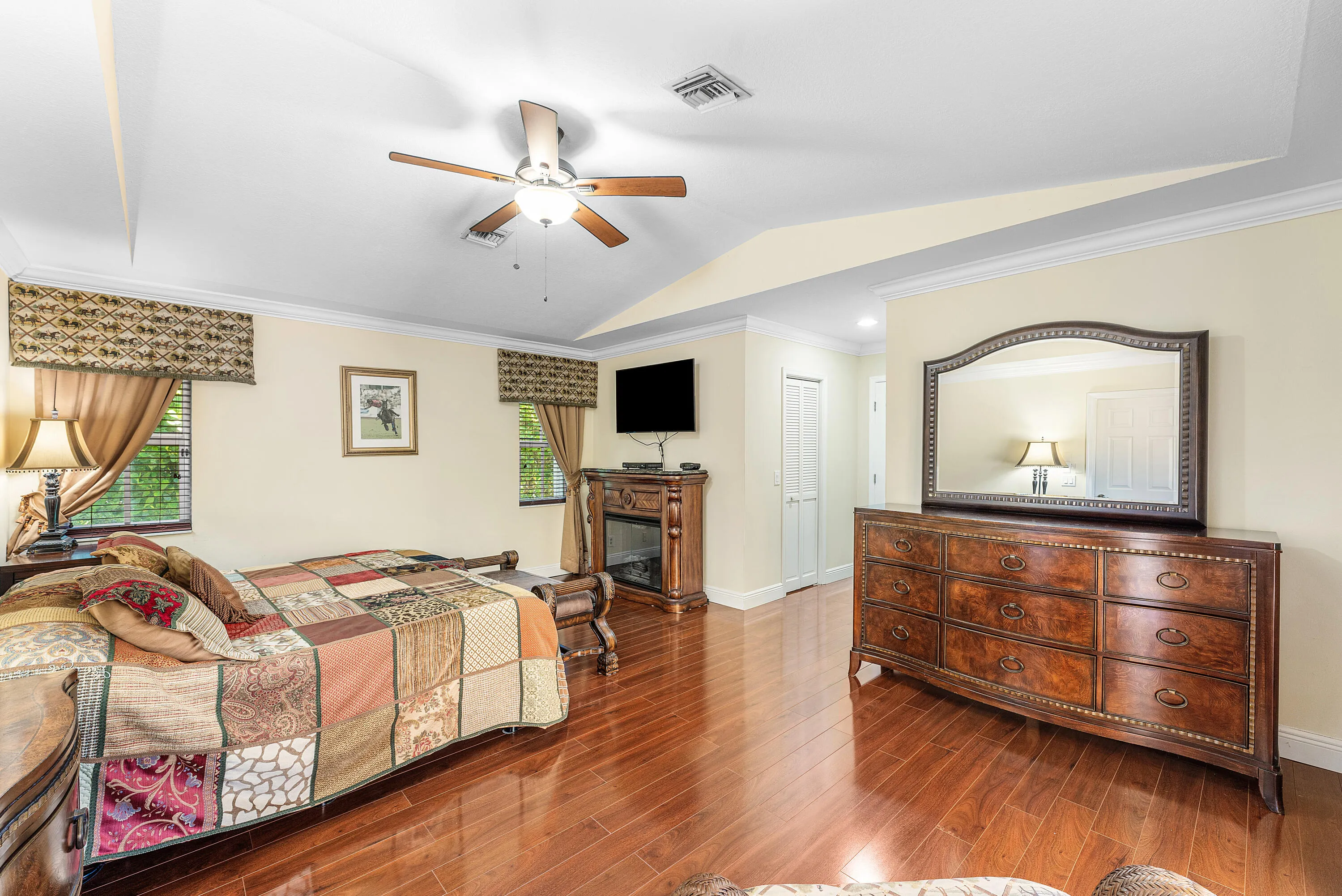 Property photo 31
