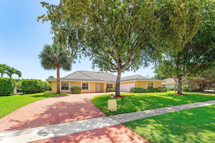 003-2099GreenviewCoveDrive-Wellington-FL