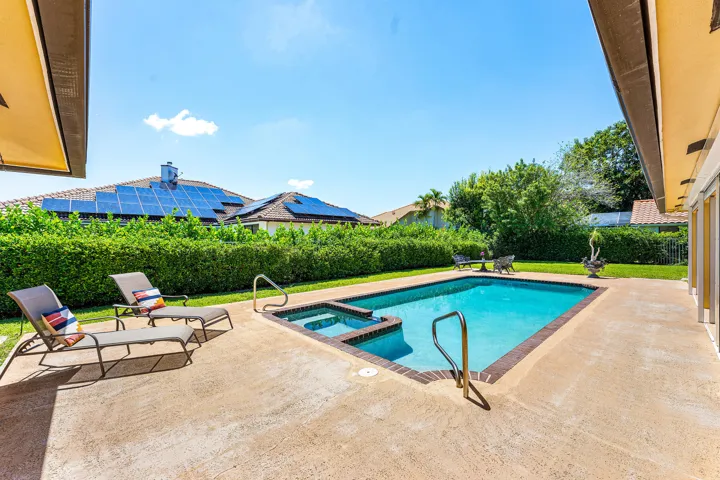 040-2099GreenviewCoveDrive-Wellington-FL