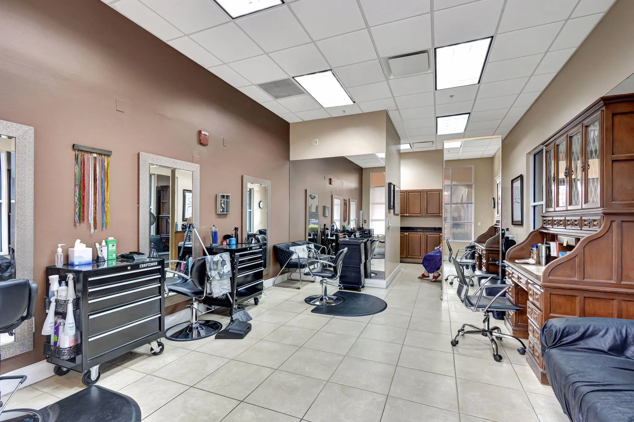 66-web-or-mls-VillageWalk_16