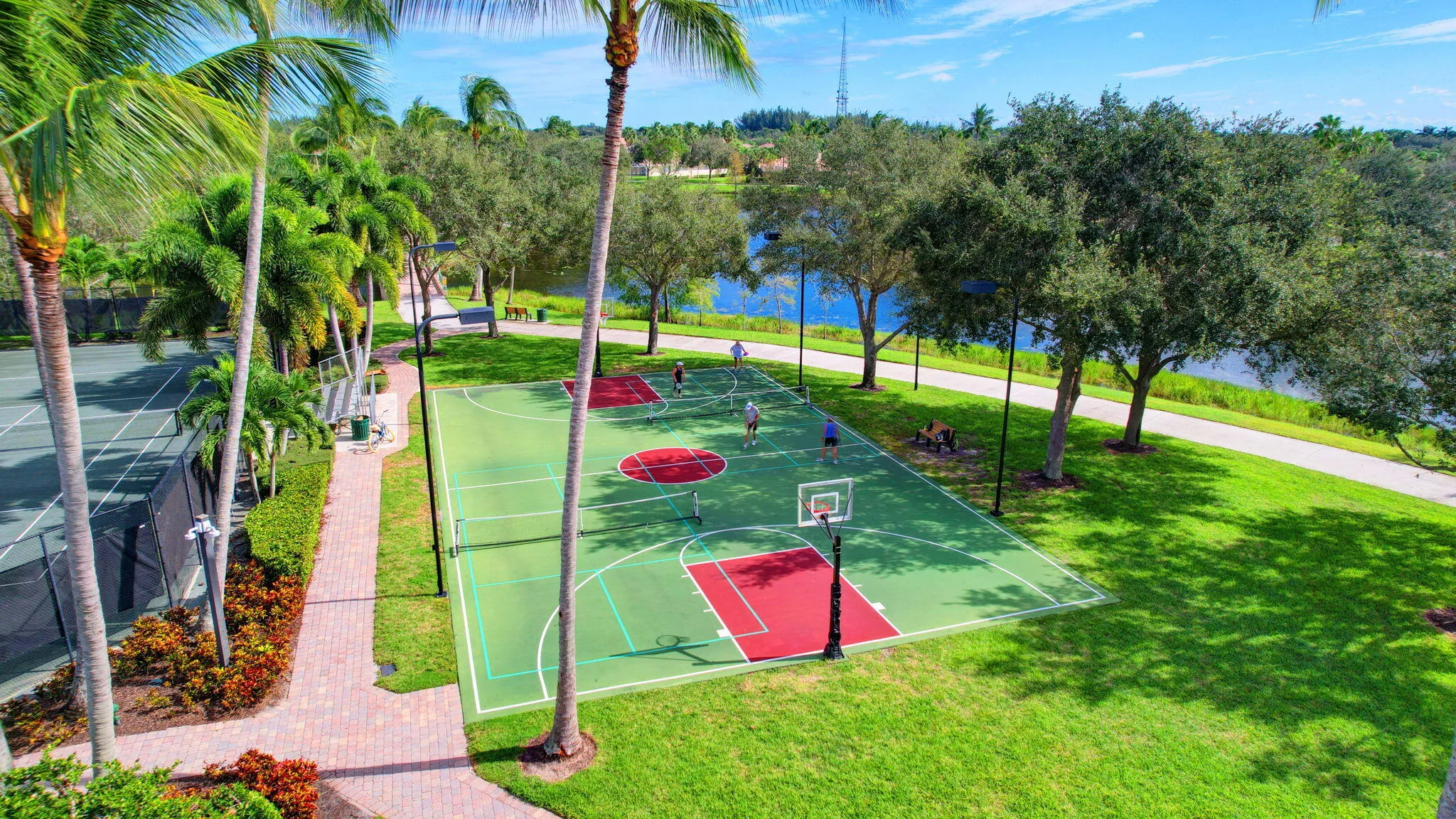 62-web-or-mls-Village Walk (17)