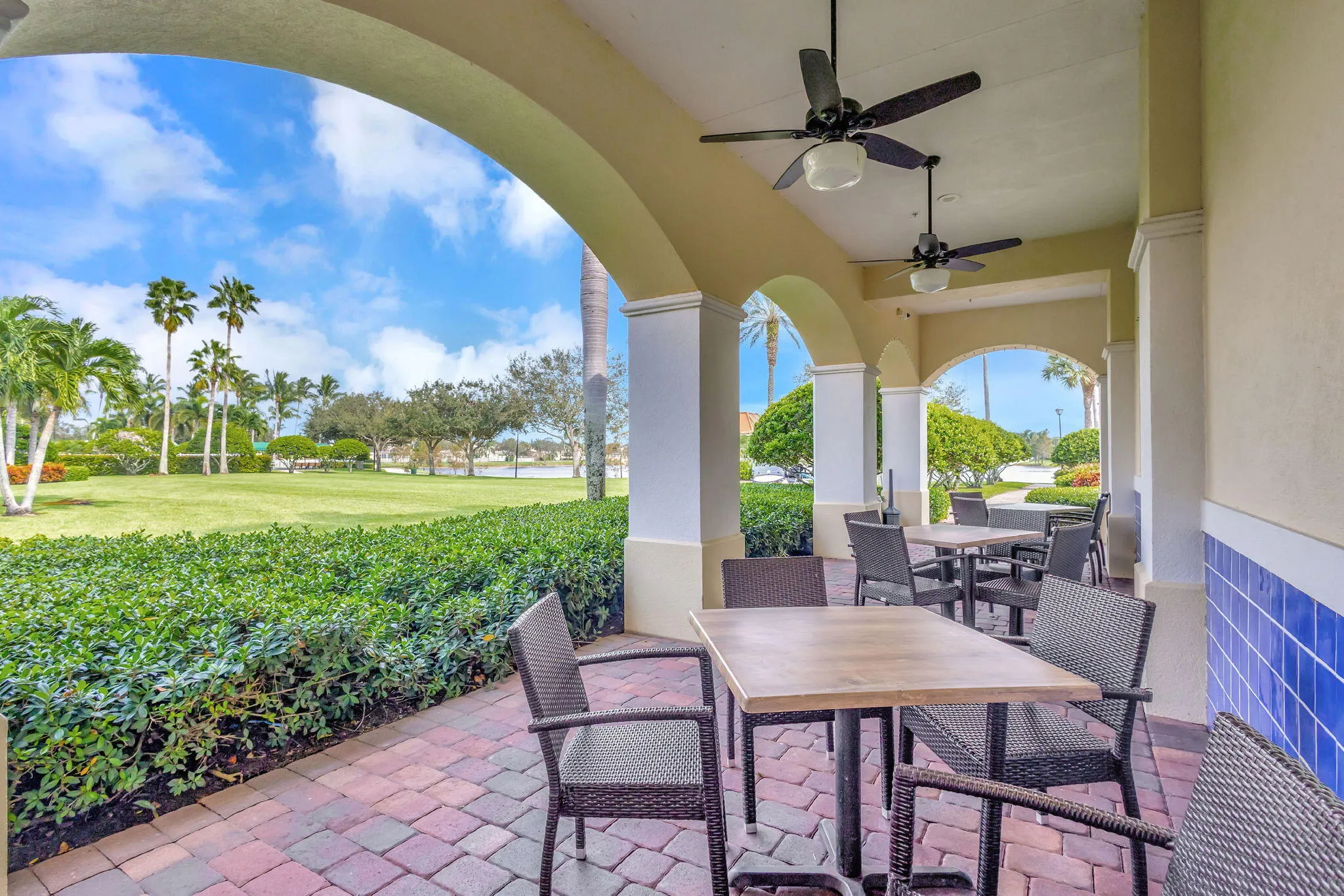 67-web-or-mls-VillageWalk_21