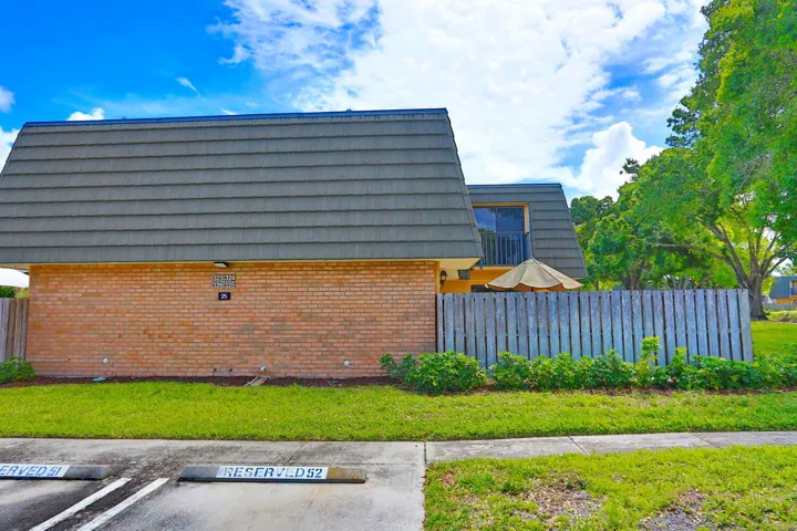 325 3rd Way West Palm Beach FL-large-004