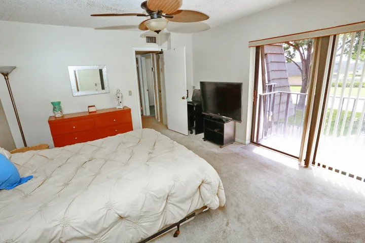 325 3rd Way West Palm Beach FL-large-024