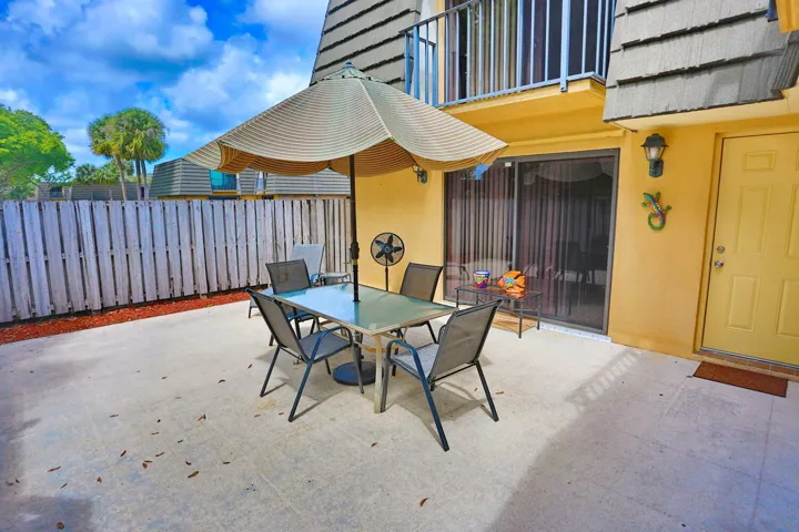 325 3rd Way West Palm Beach FL-large-007
