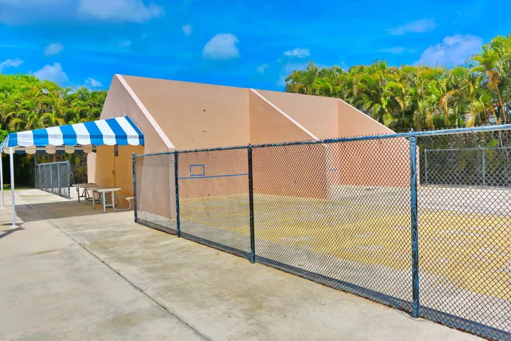 325 3rd Way West Palm Beach FL-large-041