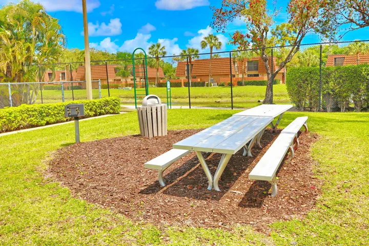 325 3rd Way West Palm Beach FL-large-038