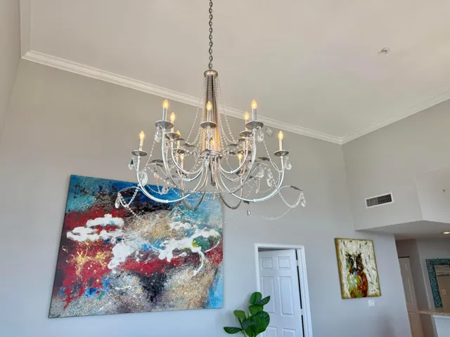 12 LIGHT CHANDELIER