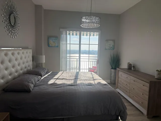 Master private balcony