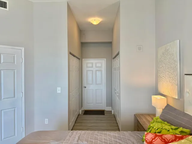 MBR DOUBLE CLOSETS