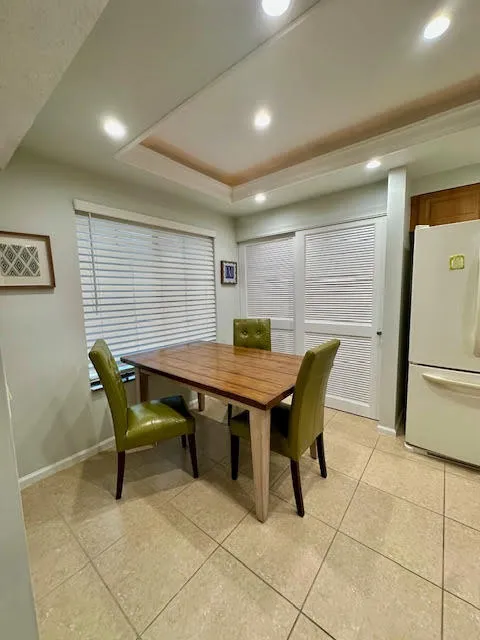 Eat in Kitchen