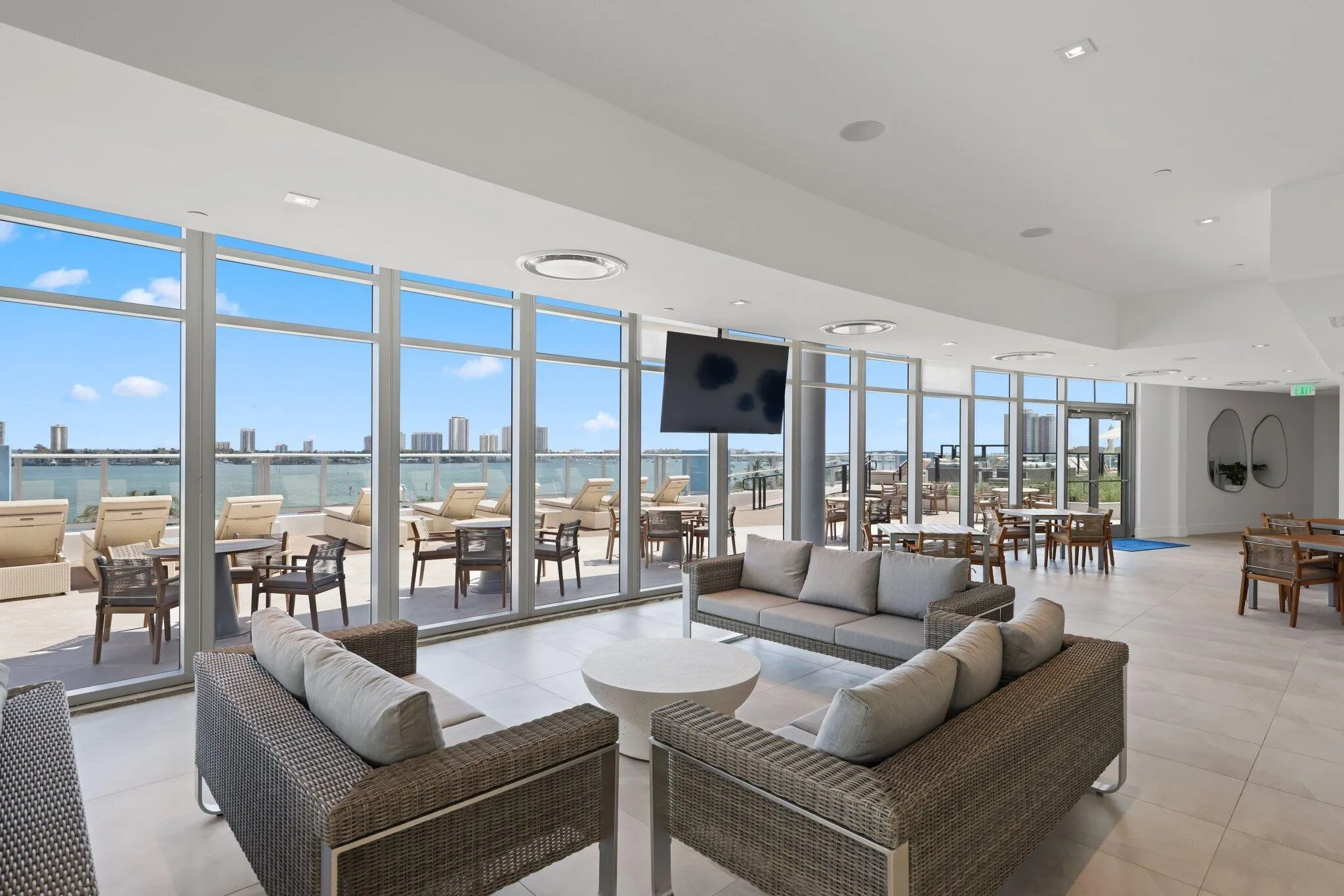 220 Lake Shore Drive - 65.JPG-SMALL