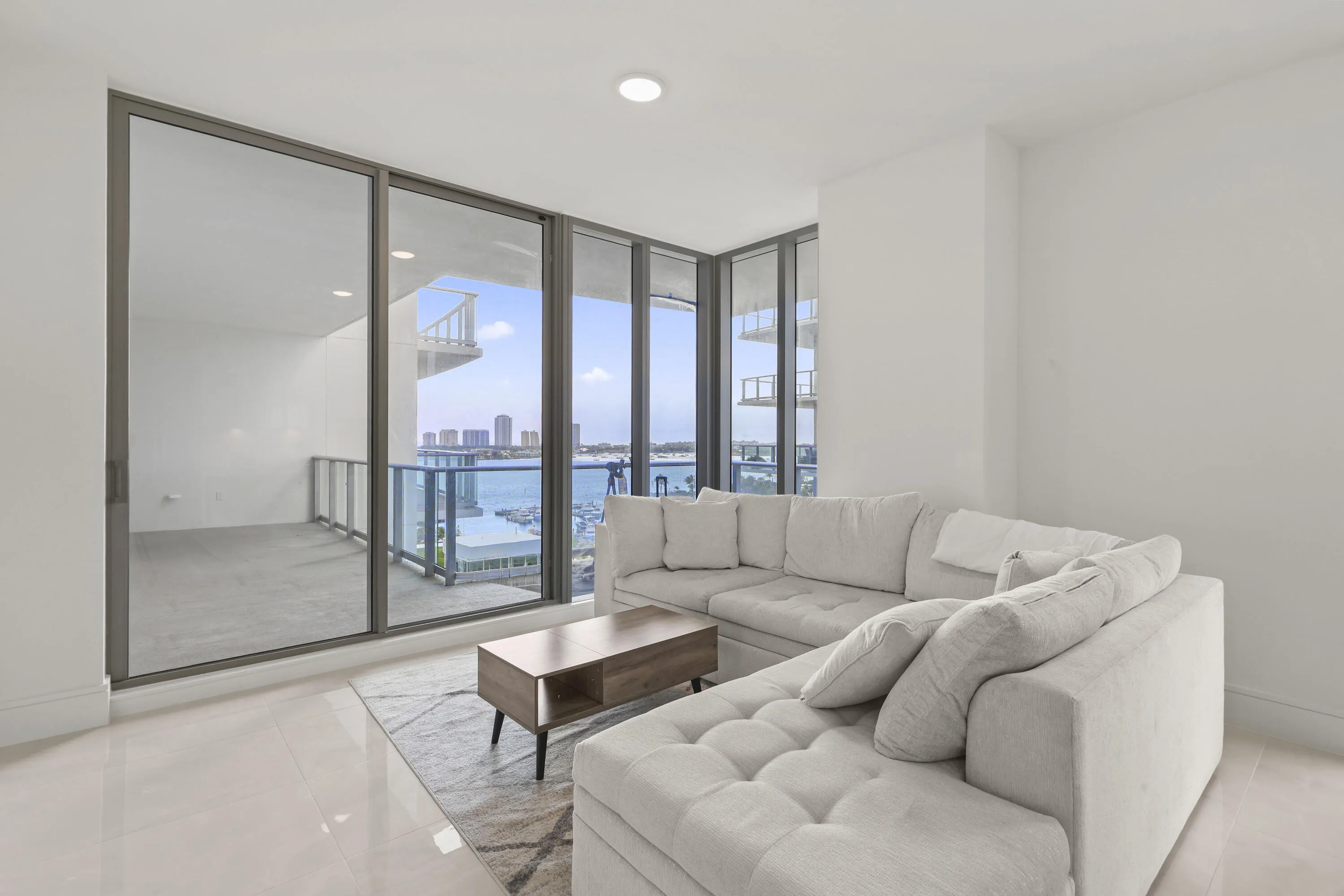 220 Lake Shore Drive - 40.jpg-FULL