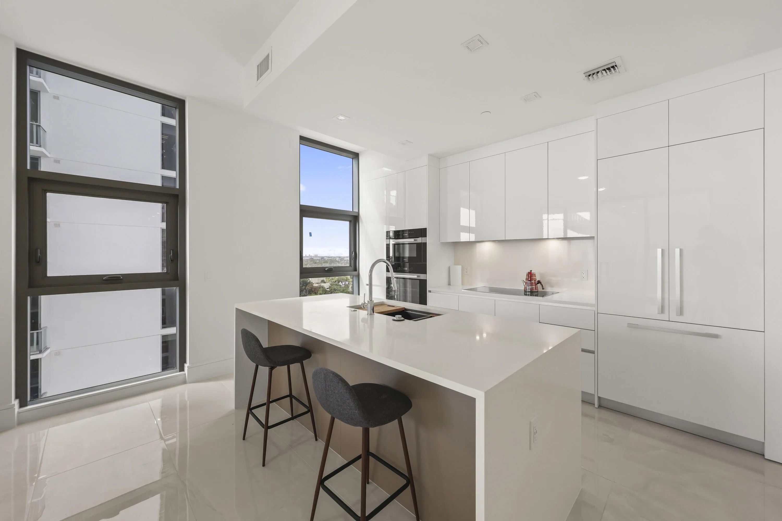 220 Lake Shore Drive - 34.jpg-FULL