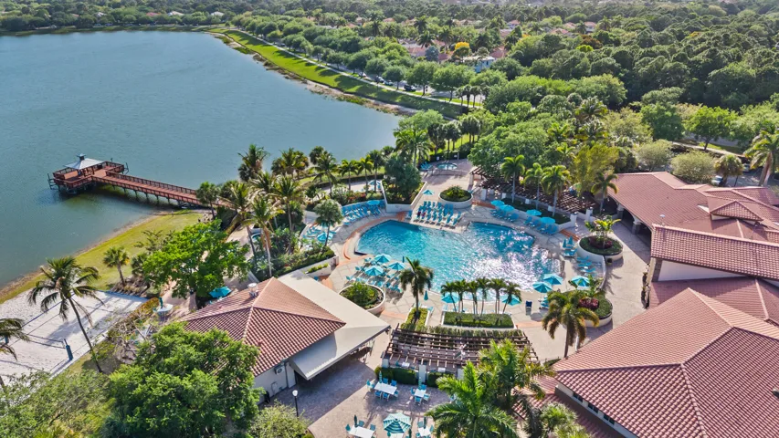 34_pbg evergrene - amenities - pool