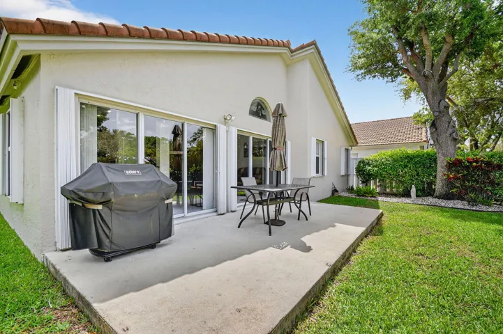 Patio & yard