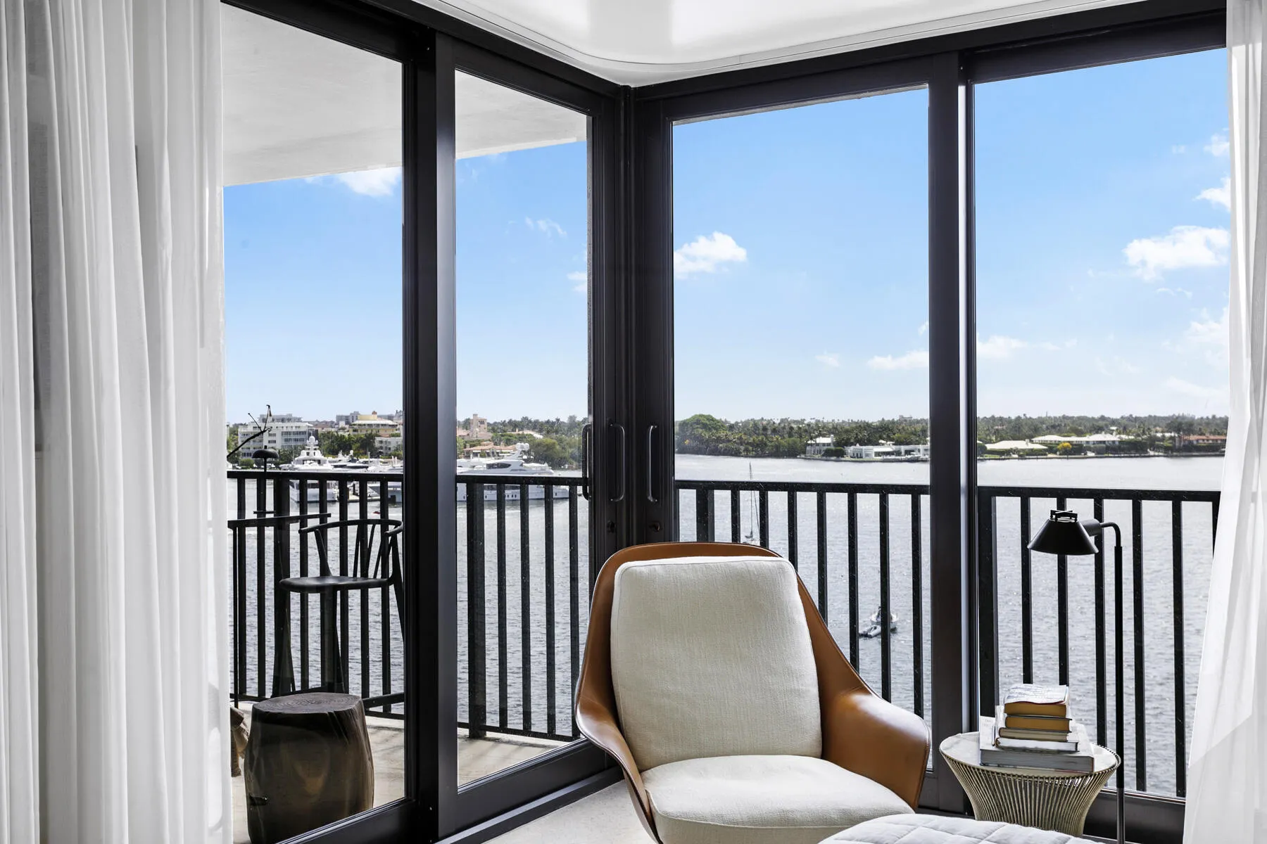 Trianon__802_08_MLS