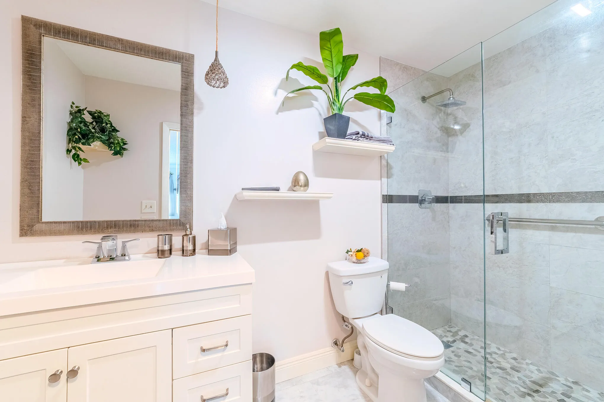Primary full bathroom