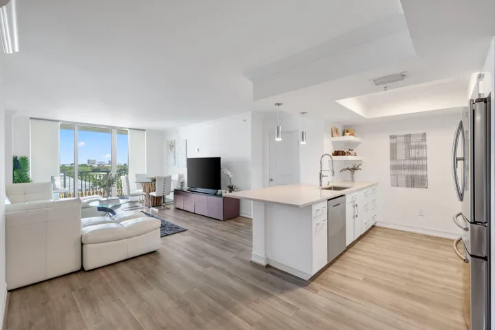 LIVING & KITCHEN