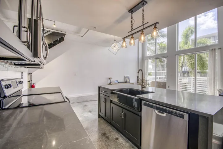 Kitchen 3