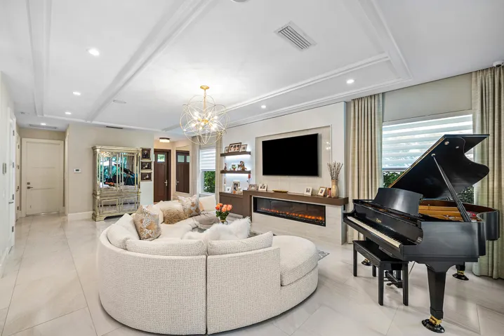 Living Area 2