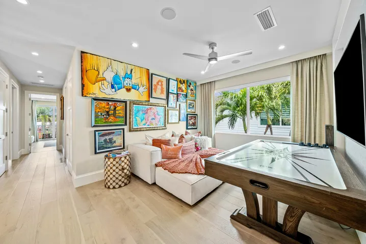 Upstairs Den 1