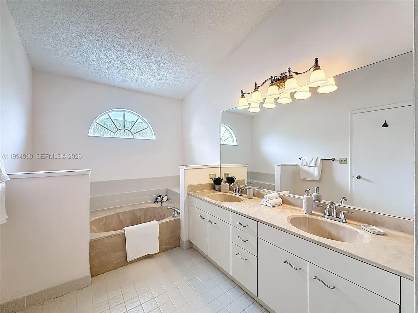 Property photo 90