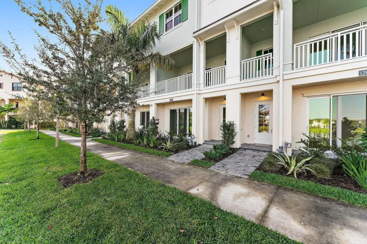 Enter to the townhouse.