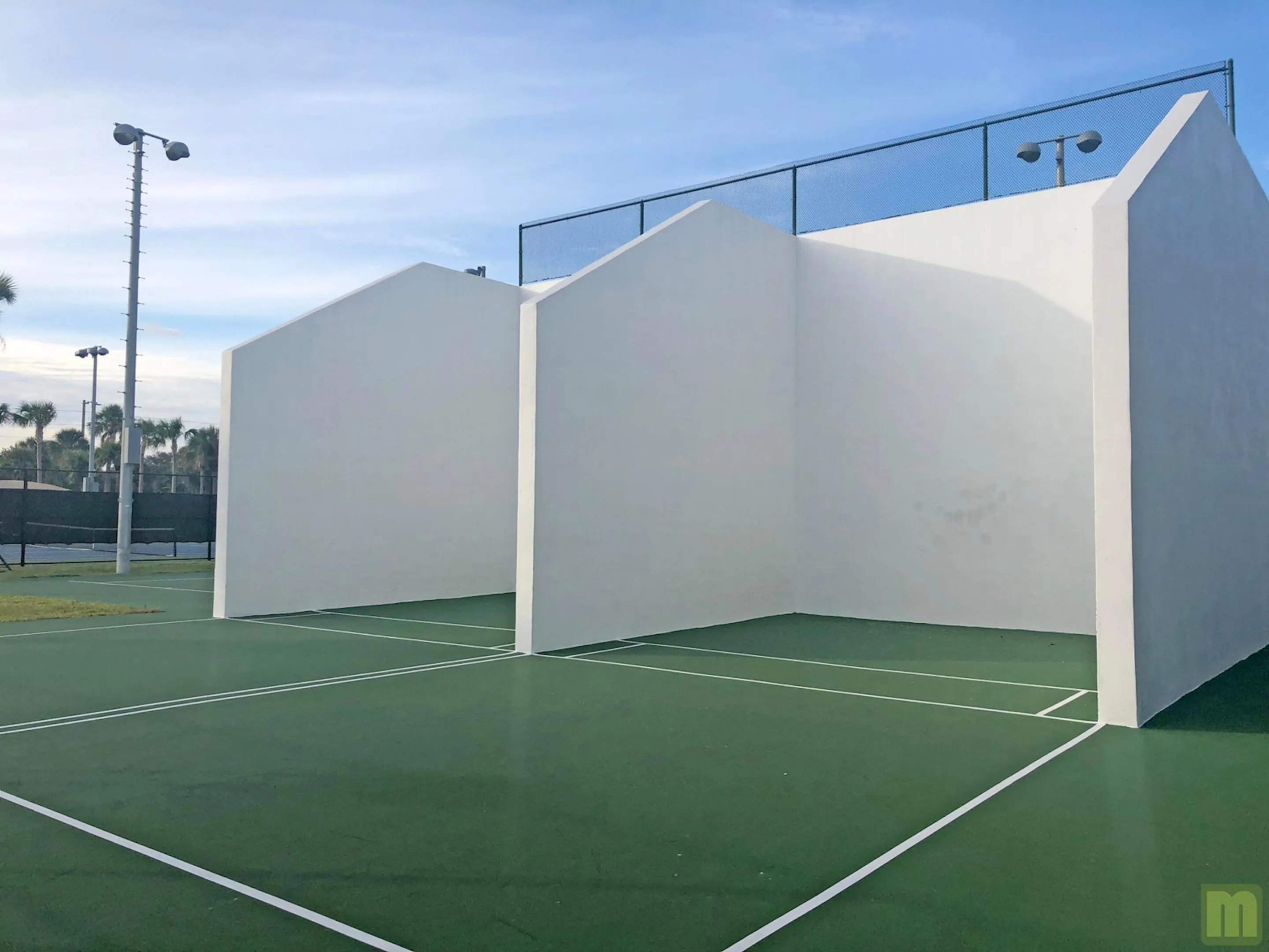 221 Windmill Raquet1