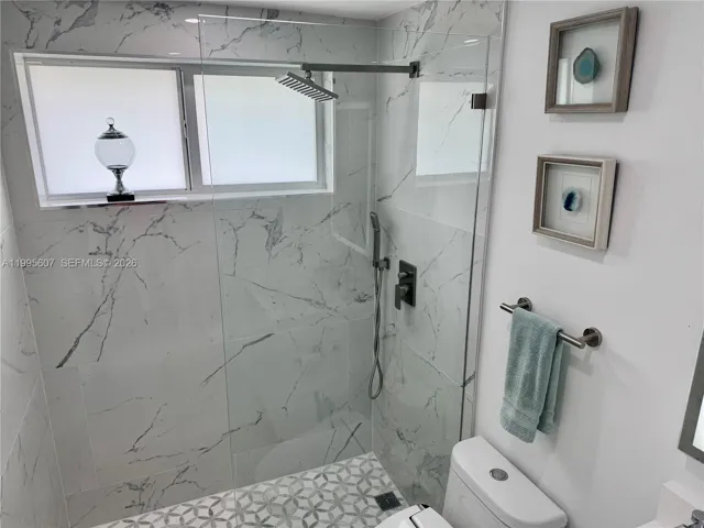Photo 35