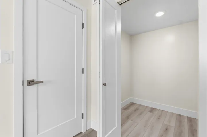 PRIMARY BEDROOM WITH ENSUITE