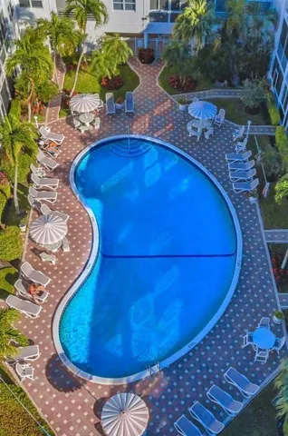 NLG POOL