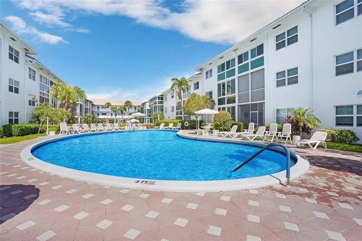 NLG POOL