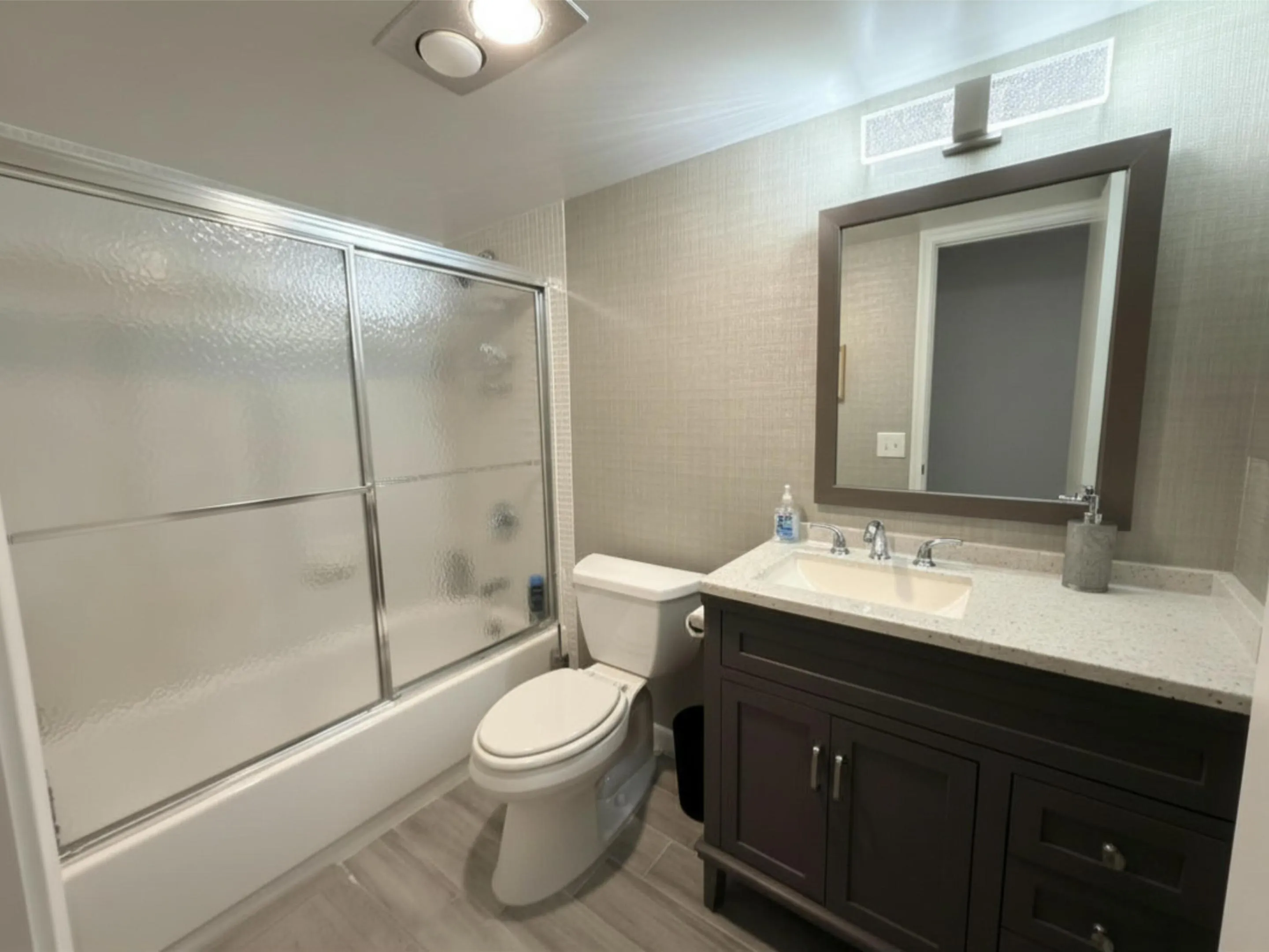 2nd Bathroom