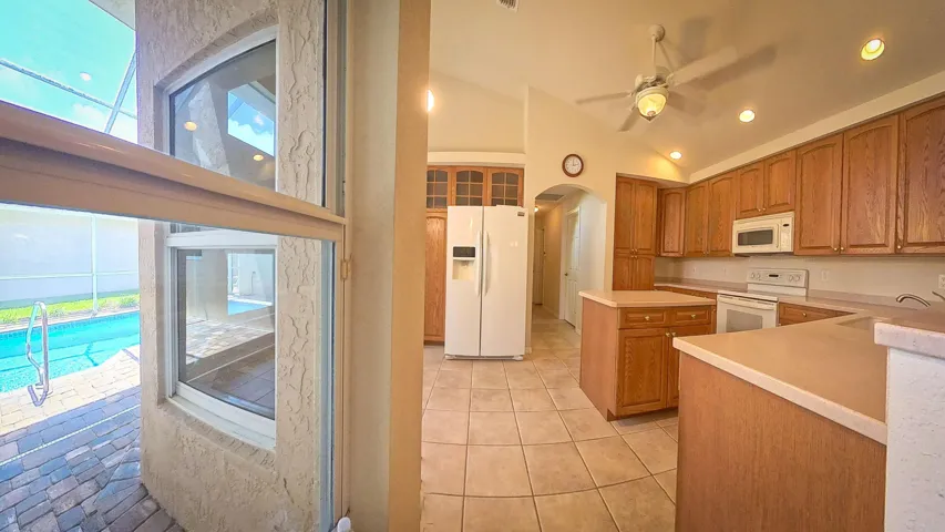 Kitchen 3 (1)
