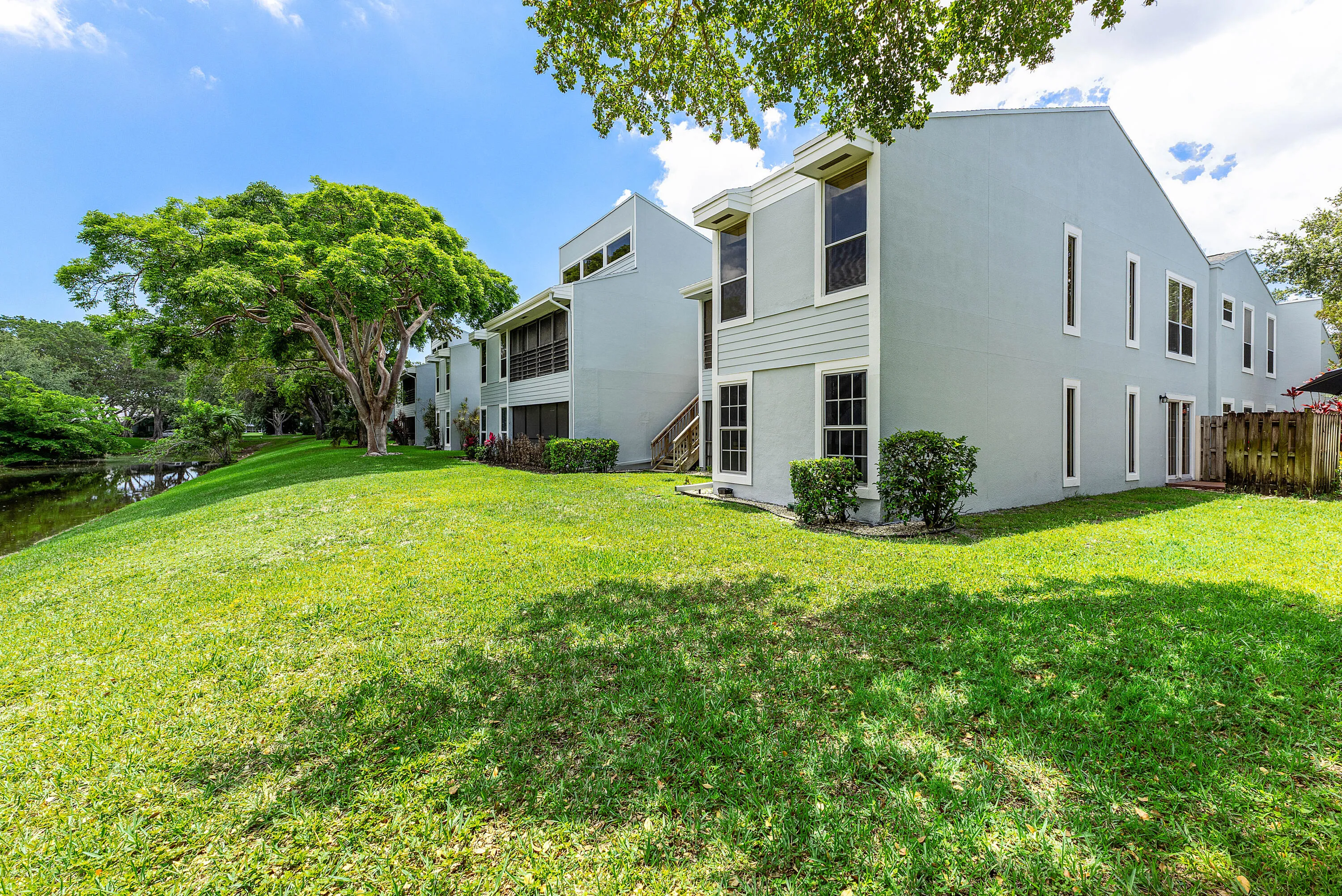 035-6157OldCourtRoad-225-BocaRaton-FL-33