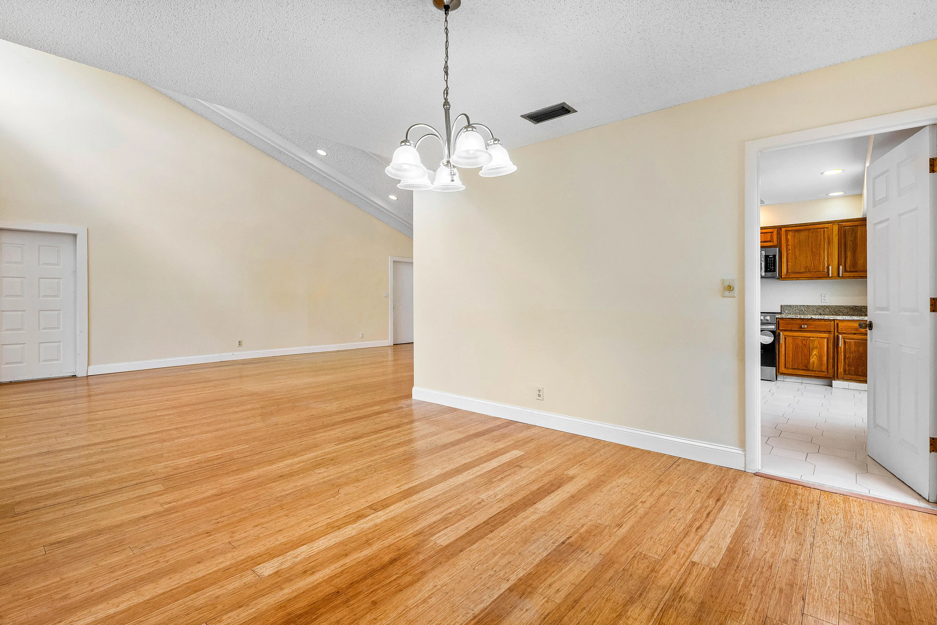 012-6157OldCourtRoad-225-BocaRaton-FL-33