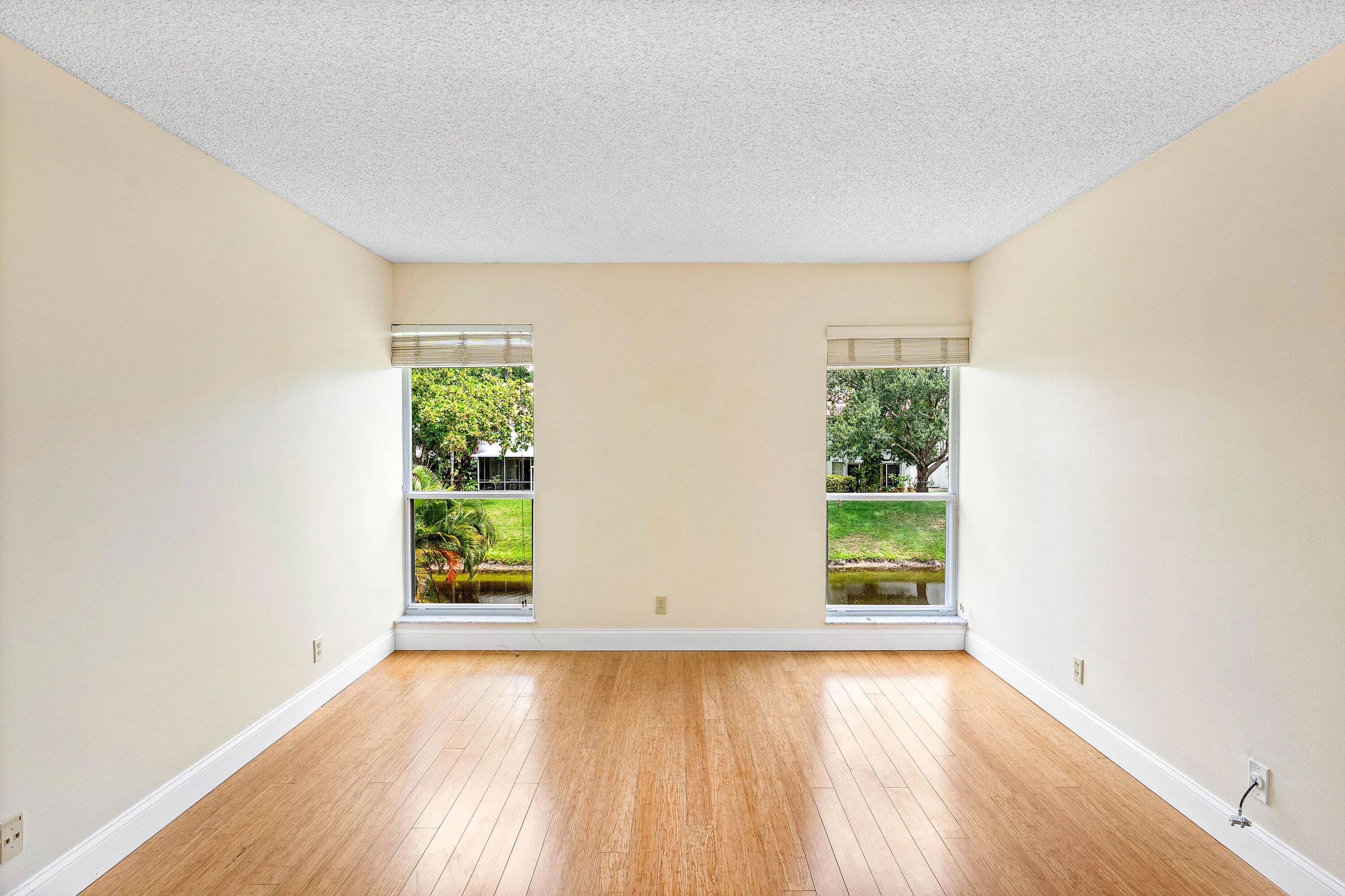 029-6157OldCourtRoad-225-BocaRaton-FL-33