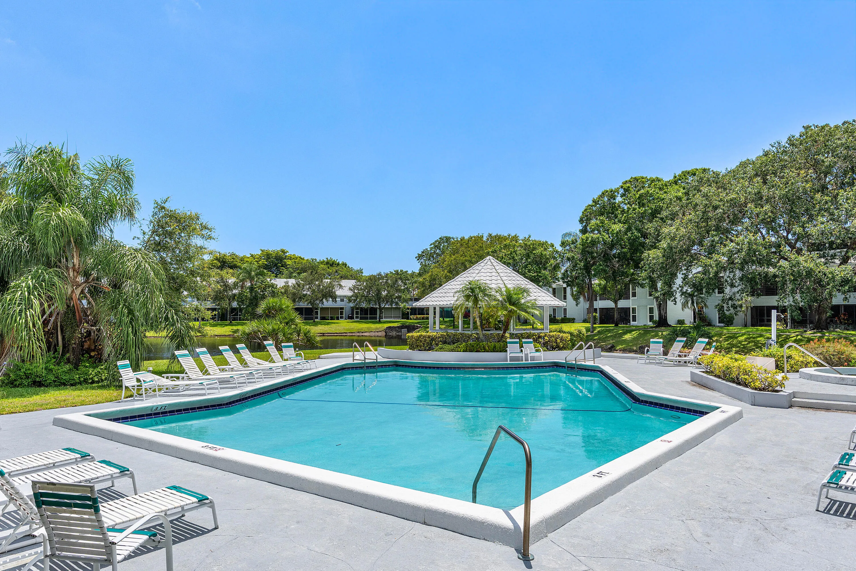 038-6157OldCourtRoad-225-BocaRaton-FL-33