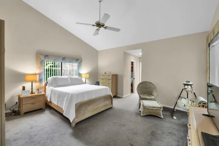 5040 NW 88th Ln-15