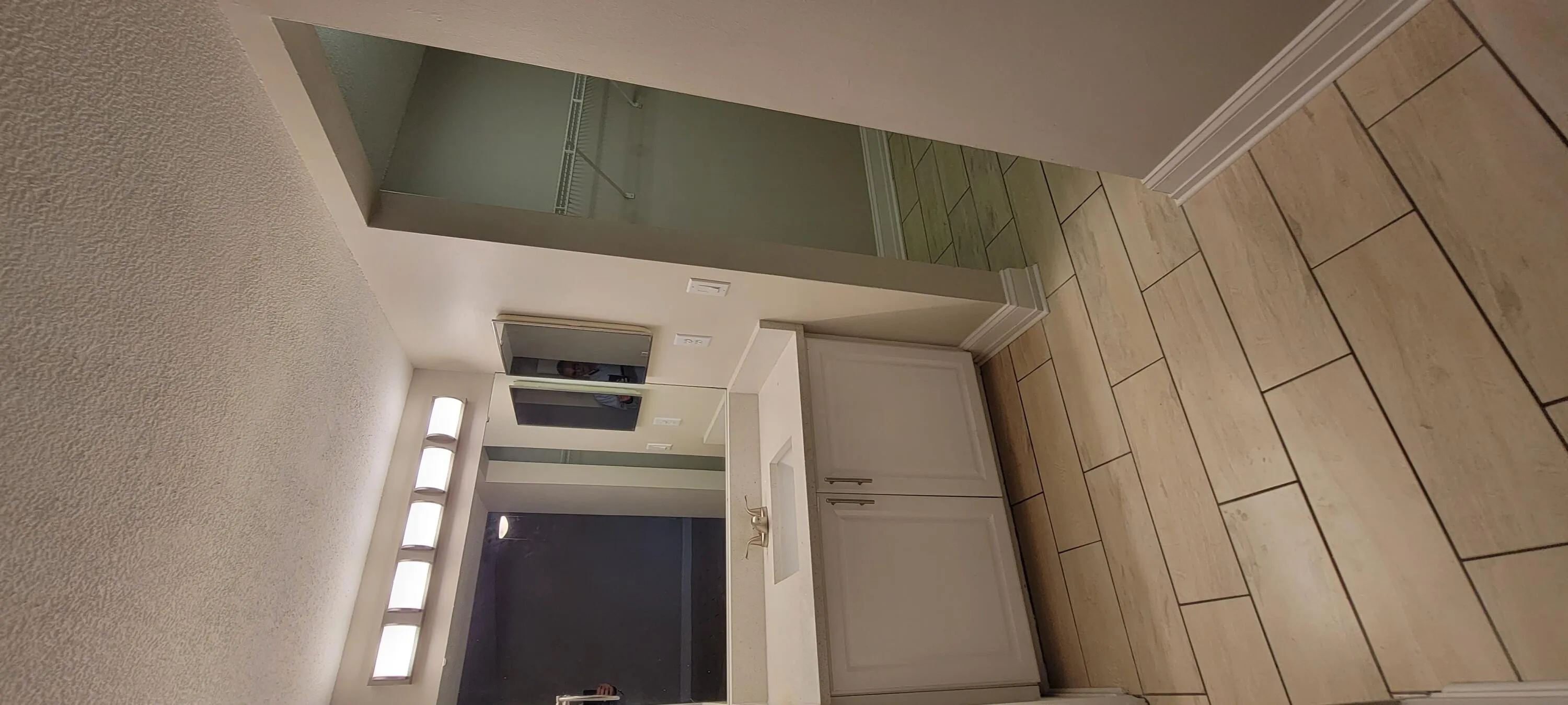 4B - Primary Bathroom to Closet