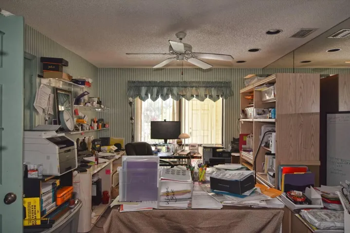 FOURTH BEDROOM USED AN OFFICE