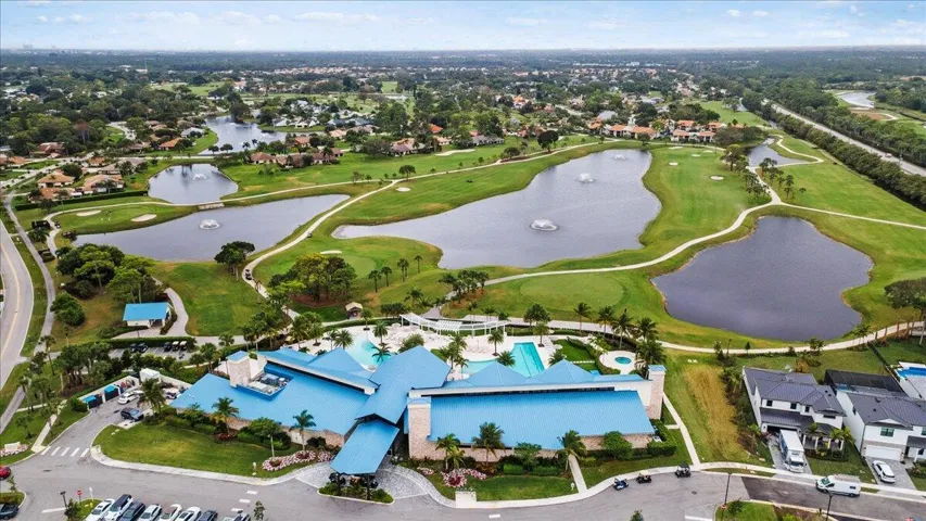 CLUB HOUSE SURROUNDING LAKE VIEW