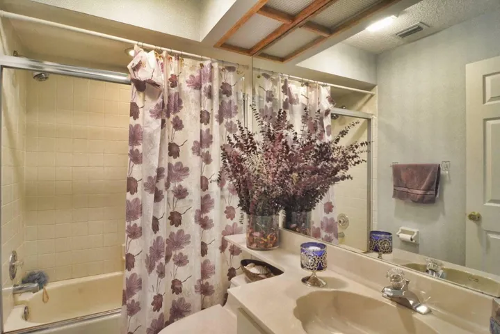 SECOND FULL BATHROOM 14B