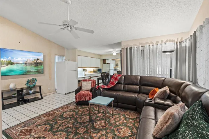 FAMILY ROOM ANOTHER VIEW NO-18C
