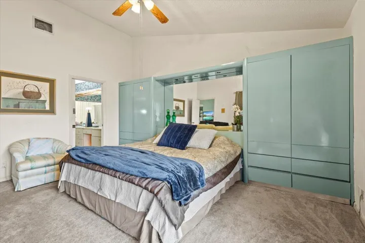 MASTERBEDROOM-10 B