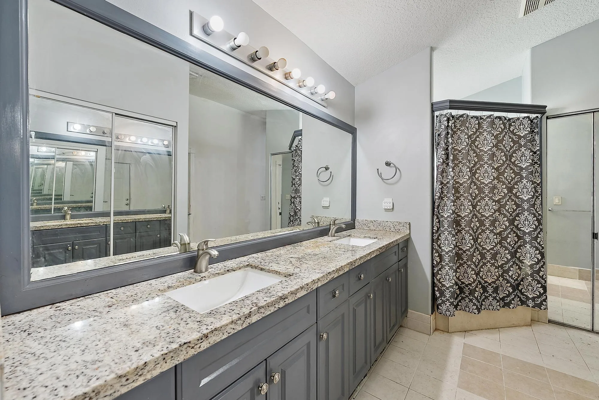 8193 Pelican Harbour Dr-13